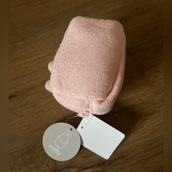 Only 2 LEFT! MIFFY-Imported (NWT) Small Soft Zipped PINK Character Pouch - Picture 2 of 10